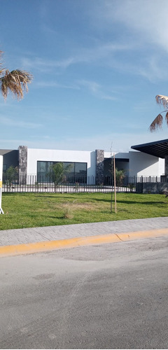 Casa En Venta En Sector Viñedos Torreon 