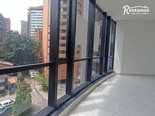 Oficina En Arriendo En El Poblado. Cod A775560