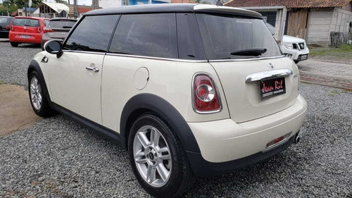 Mini Cooper 1.6 16v 2p