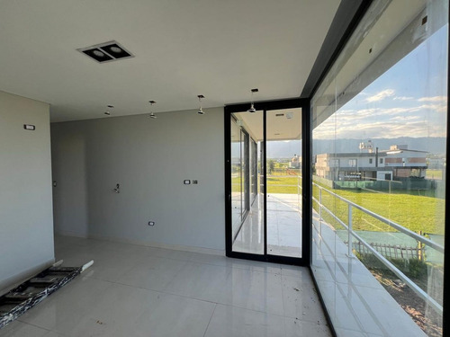 Venta Casa A Estrenar 3d -country Viento Sur