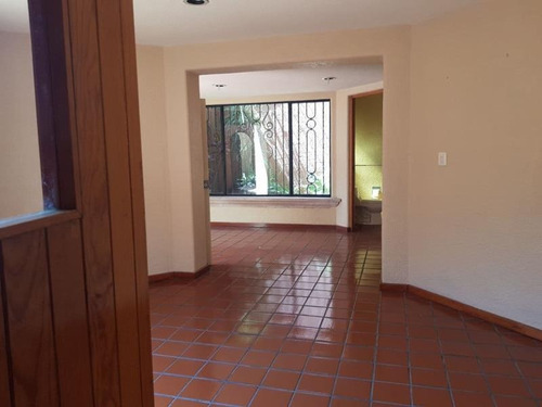 Imagen 2 de 12 de Casa Sola En Venta Felix Ireta