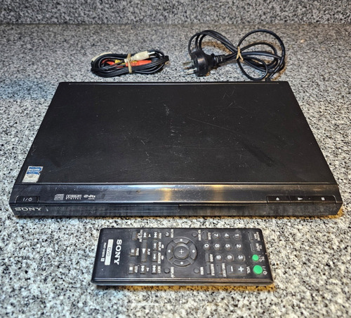 Reproductor Dvd Sony Dvp-sr200p - Con Garantia Mastermarket Negro (Reacondicionado)