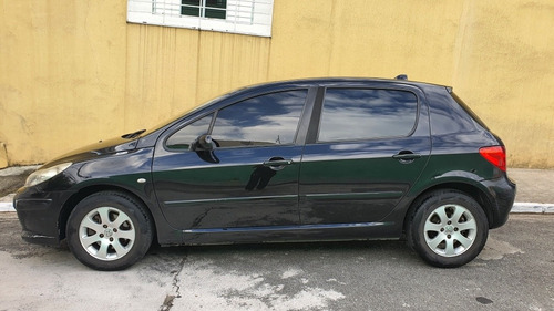 Peugeot 307 2007 2.0 Griffe Aut. 5p