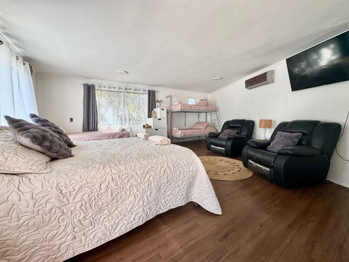 Moderna, Remodelada, En Calle Tranquila Con Seguridad 24-7