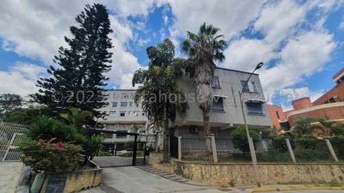 Apartamento En Venta En Los Naranjos De Las Mercedes 23-10846gc