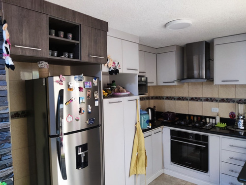 Casa De 4 Habitaciones Con 4 Baños