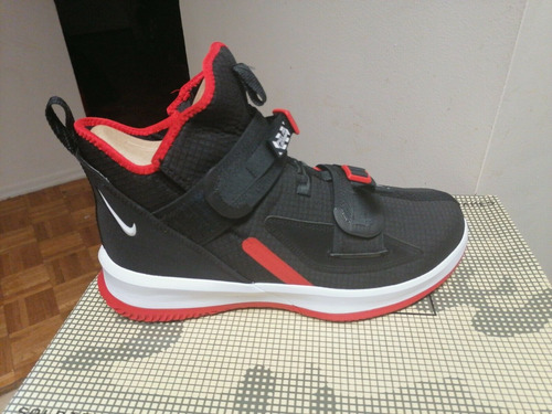 Imagen 6 de 8 de Hombre Nike Lebron Soldier Xiii Sfg Negras Blancas Univer...