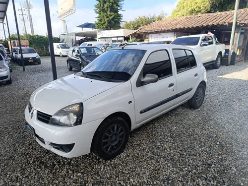 Renault Clio Ii Campus 2015 Mt 1200cc