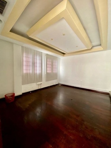 Imagen 14 de 15 de Se Vende Casa En El Rosal Uso Comercial