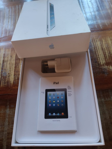 Vendo iPad 4 Com A Tela Quebrada!