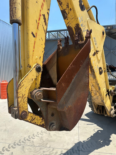 Retroexcavadora New Holland Lb 75 Año 2000