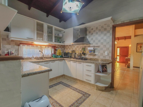 Casa En Venta En Jardines De Cordoba- Ref: 4713