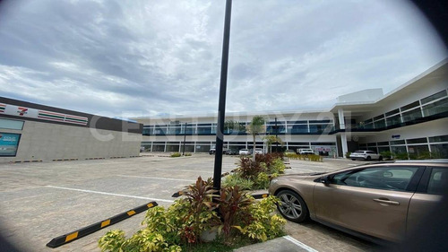 Local En Renta, Prolongación La Luna, Plaza Bulan, Cancún