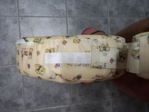 Almohada Para Amamantar C/ Tira De Ajuste Impermeable/ Lav