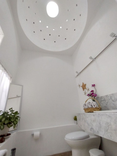 Casa Estilo Mediterráneo En Un Solo Nivel En Burgos Bugambilias, Temixco Morelos.