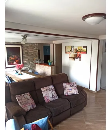 Apartamento En Venta En Los Colores, Medellín