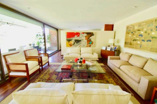 Imagen 2 de 15 de Departamento En Venta De 4 Dorm. En Vitacura