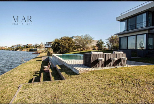 Imagen 21 de 30 de Casa En Venta Con Salida A La Laguna Central En Barrio El Golf Nordelta