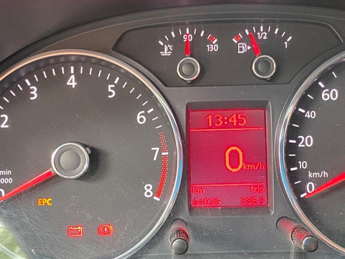 Volkswagen Voyage 1.6 Highline 101cv