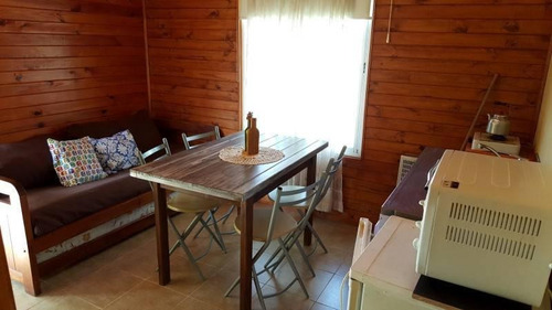 Imagen 24 de 30 de Complejo De Cabañas, Con Amplio Terreno, Pileta Y Equipamiento