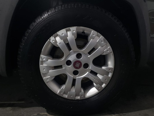 Imagem 15 de 18 de Fiat Strada 1.8 Mpi Adventure Locker Ce 16v