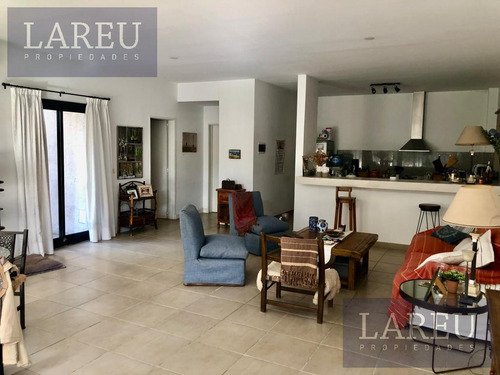 Departamento De 2 Ambientes En Venta - Tortugas Garden