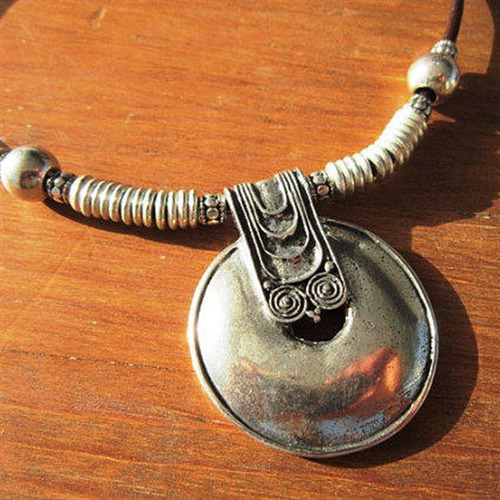Collar Choker Bohemio Retro De Cuero Y Aleación Ccb