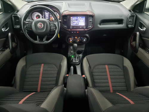 Fiat Toro 1.8 16v Freedom Flex 4x2 Aut. 4p