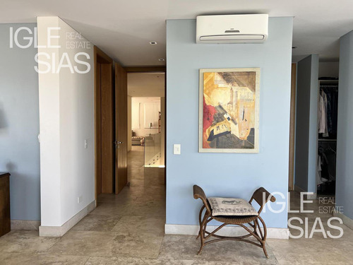 Casa Al Rio En Venta En El Barrio Albanueva