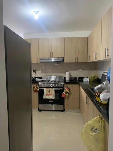 Apartamento En Torre En La Avenida Hispanoamericana