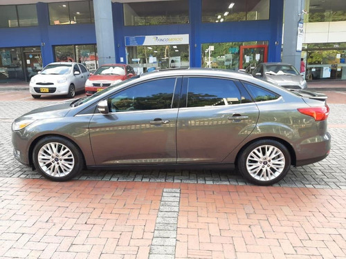 Ford Focus 2015 2.0 Titanium