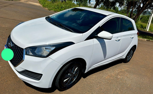 Hyundai HB20S 1.0 Unique Flex 4p