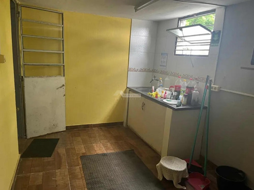 Venta Local Galpon Deposito Cerrito De La Victoria Pla Y San Martin