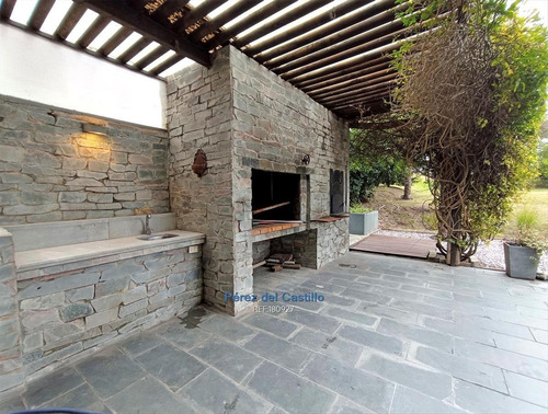 Imagen 6 de 24 de Lomas Venta Casa 4 Dormitorios Servicio Escritorio Cw180927