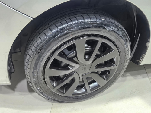 Renault Sandero 1.0 12V SCE FLEX AUTHENTIQUE MANUAL