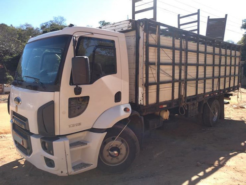 Ford Cargo 1319 Toco 4x2 Ano 2013 Gaiola De Boi.