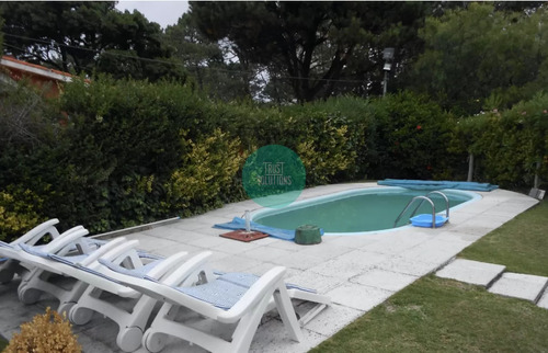 Venta Casa Cantegril 3d Servicio Piscina Barbacoa 