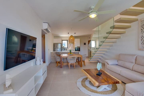 Penthouse De 3 Habitaciones Amueblado En Los Corales/ Listo Para Entrega