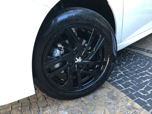 Peugeot 208 1.0 Firefly Flex Style Manual