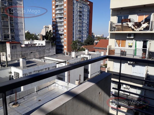 Imagen 11 de 11 de Departamento - Floresta/ Exc Amb Con Balcon
