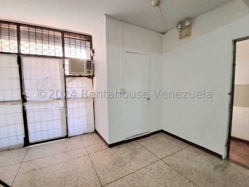 Rz Vende ¡oportunidad Única! Local Comercial En Una Ubicación Privilegiada, Ideal Para Tu Negocio. ¡hazlo Tuyo Y Comienza A Emprender! 25-1485 Jun5
