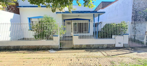 Venta Casa 3 Ambientes A Refaccionar - Padua Sur