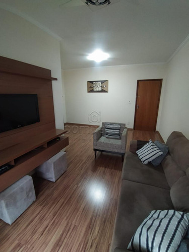 Apartamentos - Ref: V14095