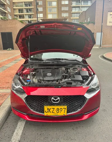 Mazda 2 Hatchback AUT SALVAMENTO