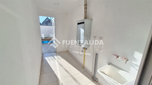 Casa En Venta De 4 Dorm. En Puente Alto, Ymg