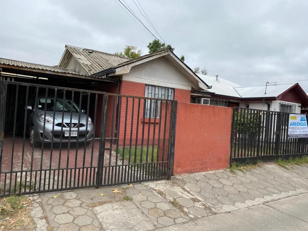 Imagen 1 de 9 de Cómoda Casa En Villa Universitaria Talca