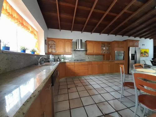 Imagen 5 de 14 de Townhouse En Venta Juanico, Urb. Villas Victoria