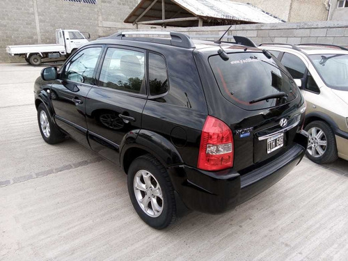 Hyundai Tucson 2.0 5mt 2wd 2010