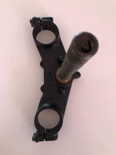 Imagen 3 de 7 de T Inferior De Moto Dt 200 Bera, Gruesa