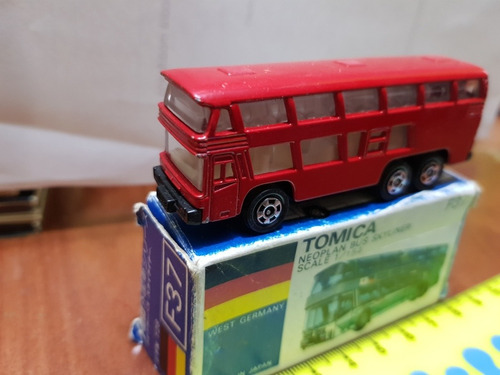 Bus Tomica Neoplan Skyliner  Escala 1/154